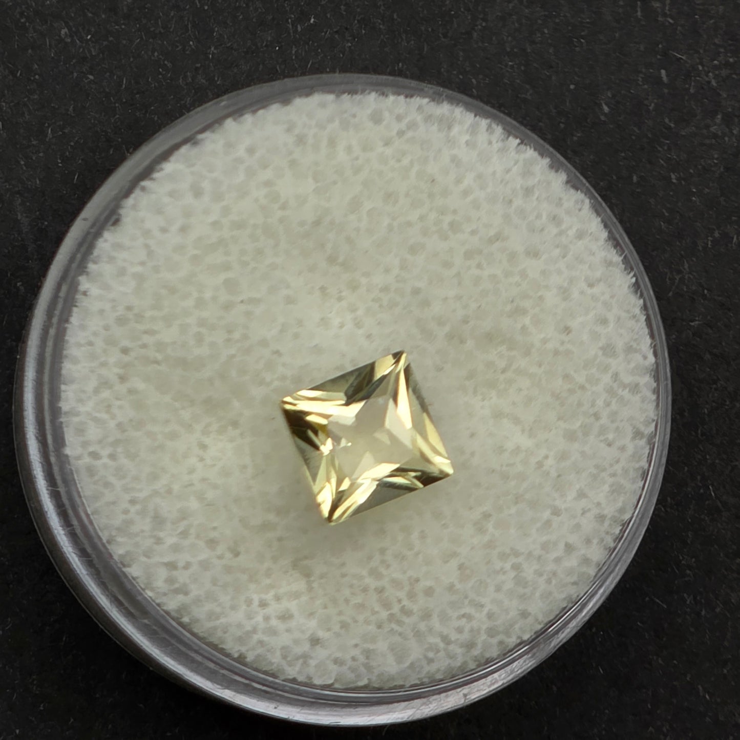 6mm Square Facet -Lemon Quartz