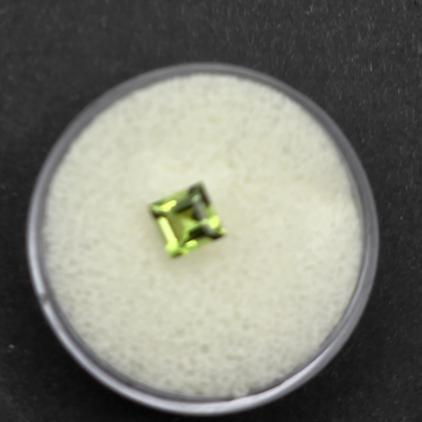 5mm Square Facet -Peridot