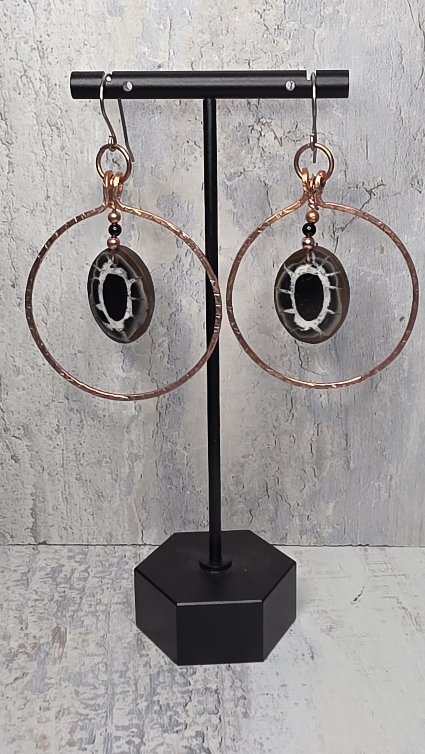 Septarian in hammered copper earring.