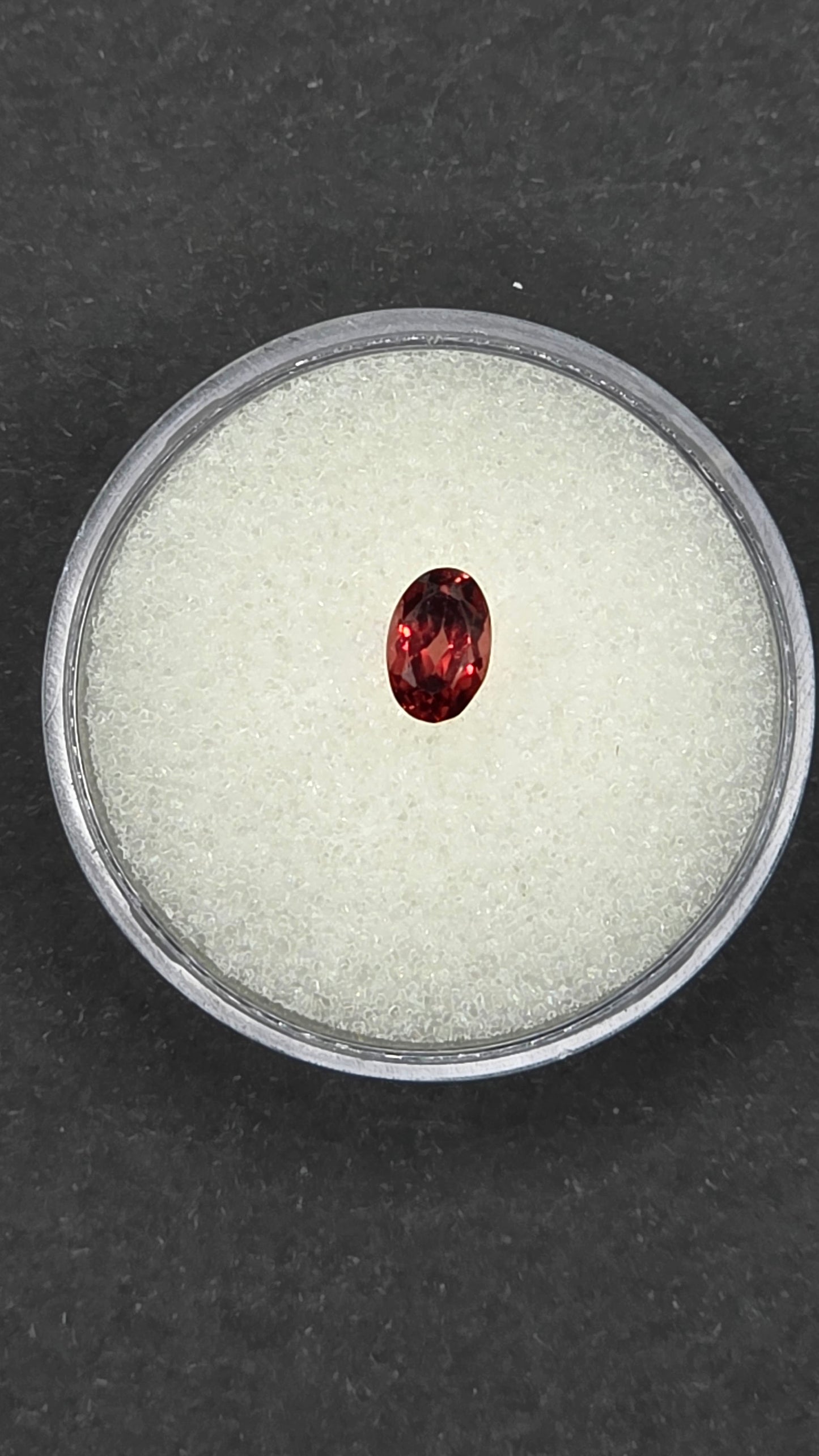 6x4mm Oval Facet - Mozambique Garnet