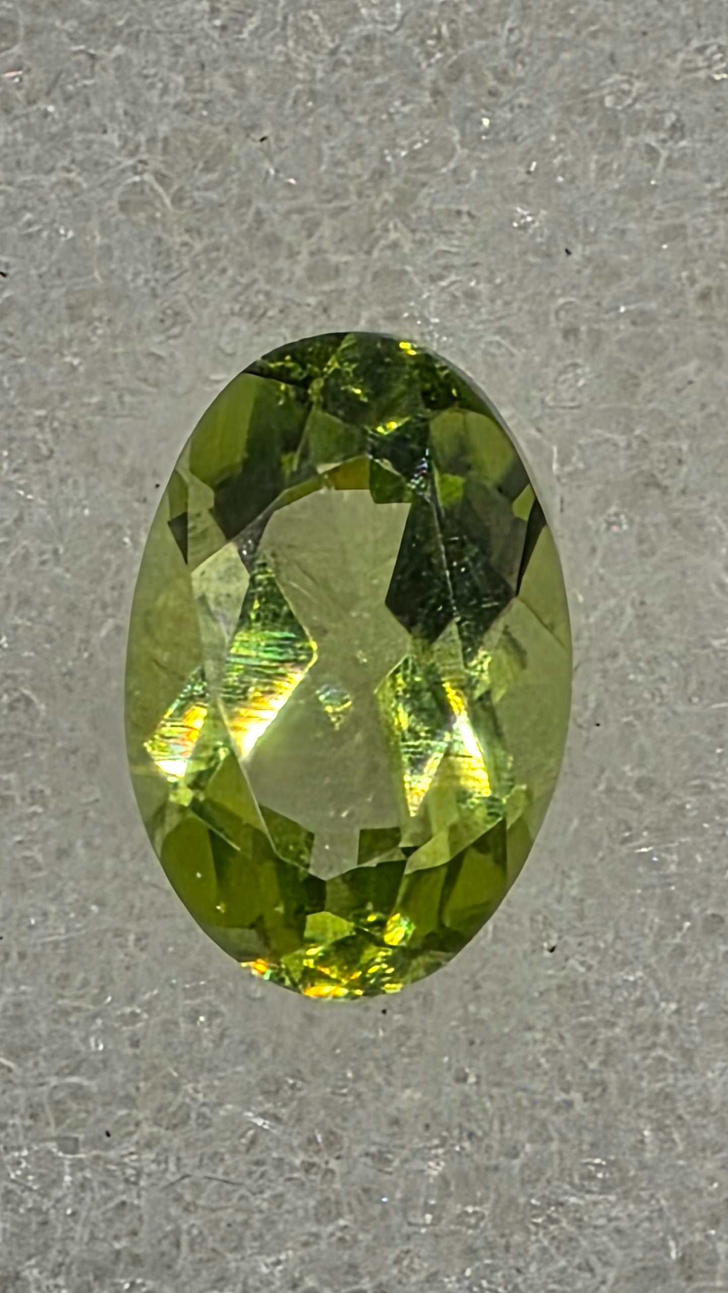 6x4mm Oval Facet - Peridot