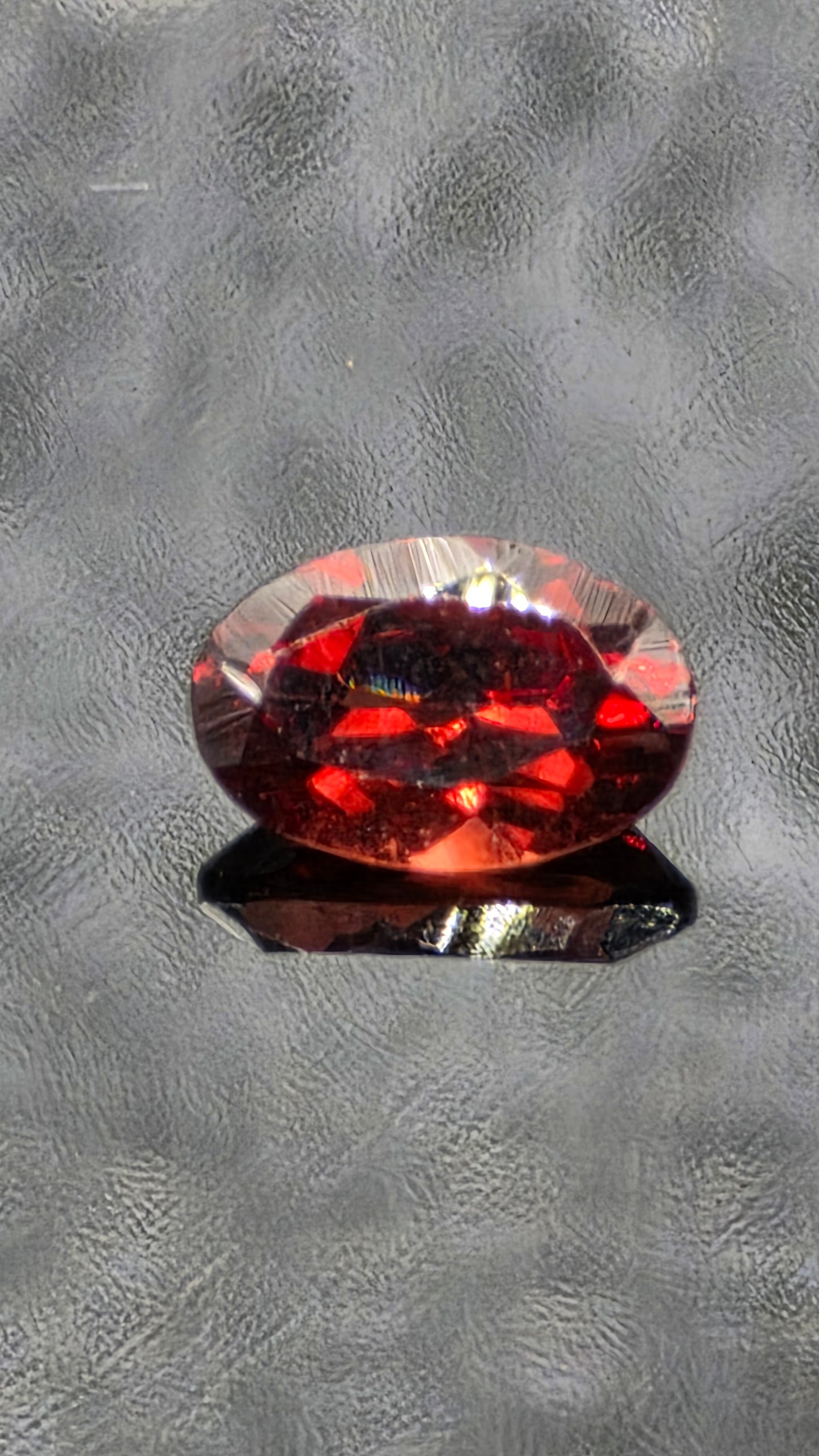 6x4mm Oval Facet - Mozambique Garnet