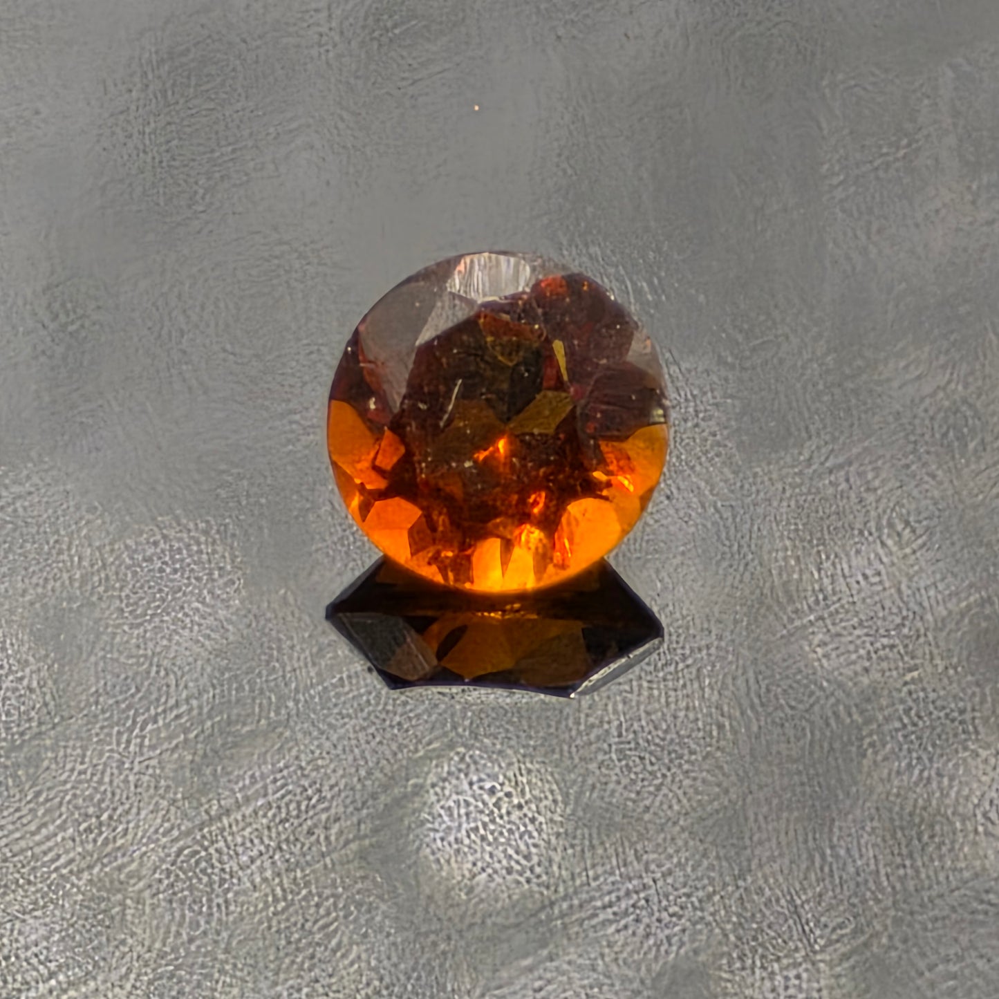 4mm Facet - Intense Fire Madeira Citrine VVSI