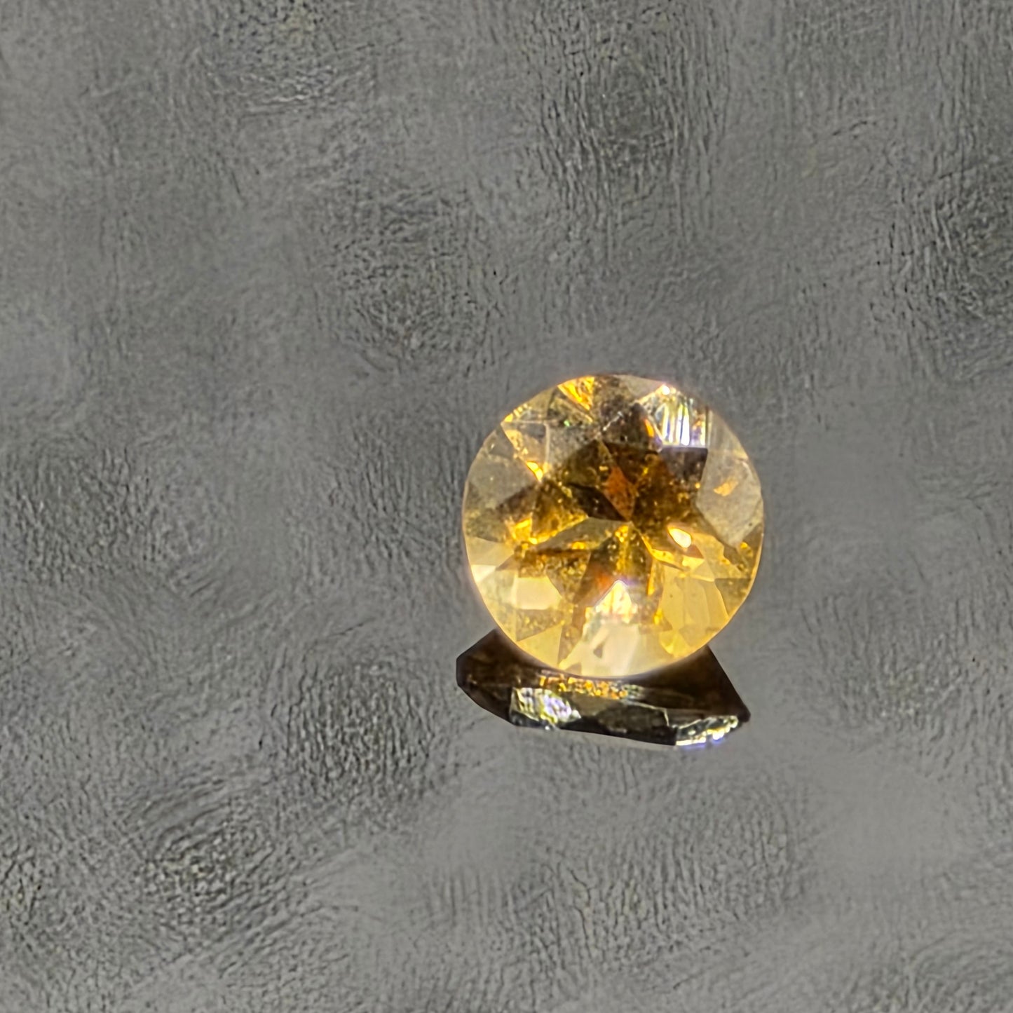 2.8mm Facet - Citrine