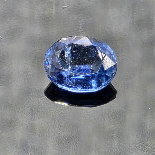 5x4mm Facet - Kyanite