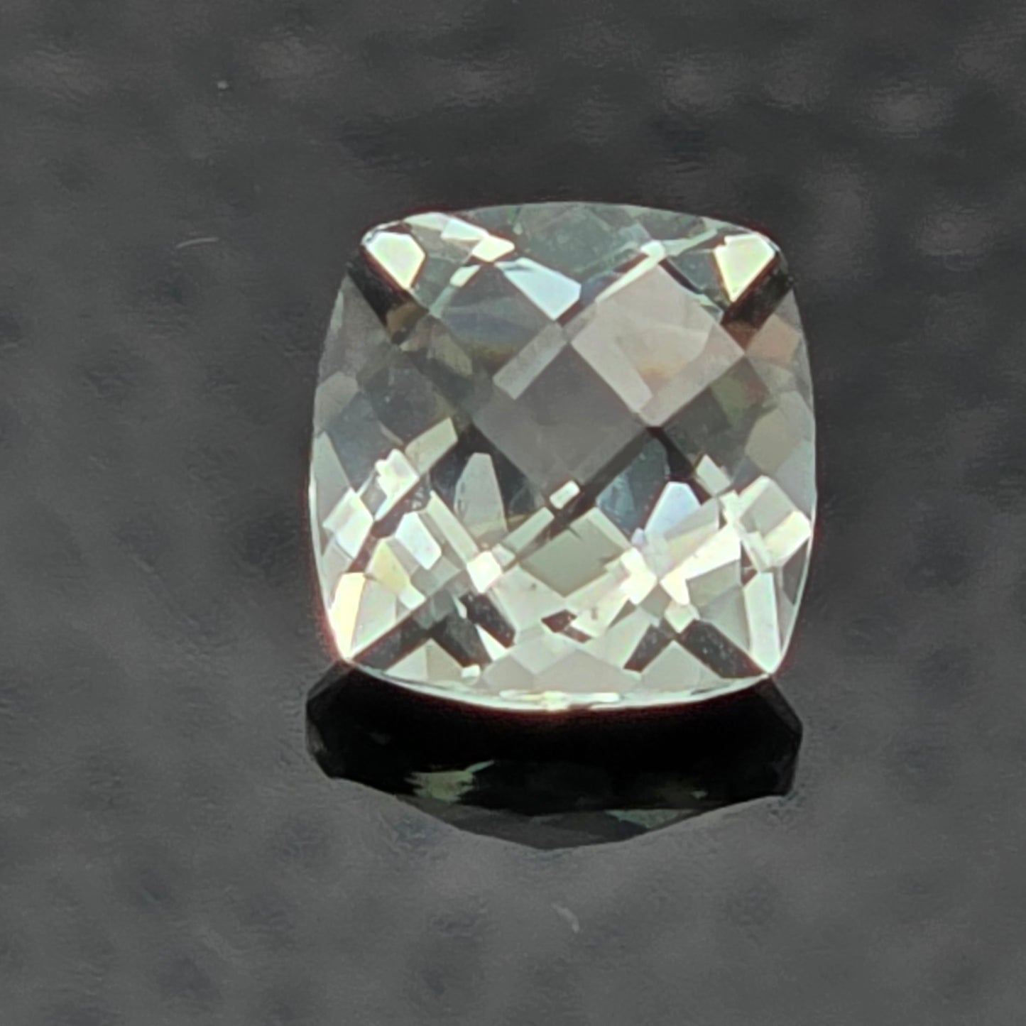 9 mm Facet - Cushion Checker Green Amethyst