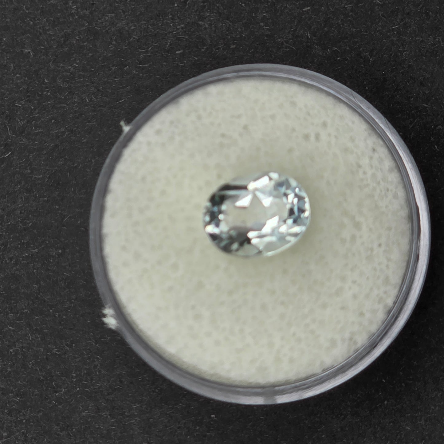 9x7mm Facet - White Topaz Oval