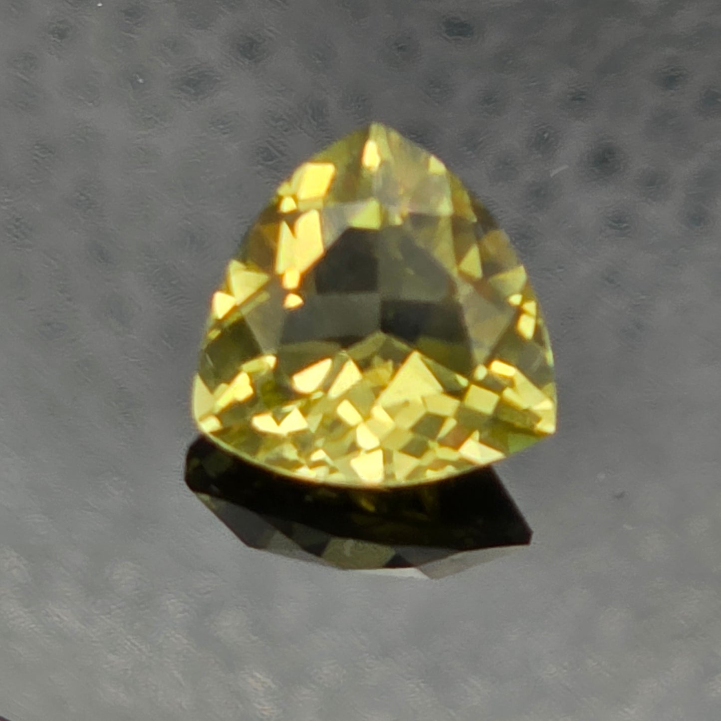 11mm Trillion Fire Green Gold Lemon Quartz