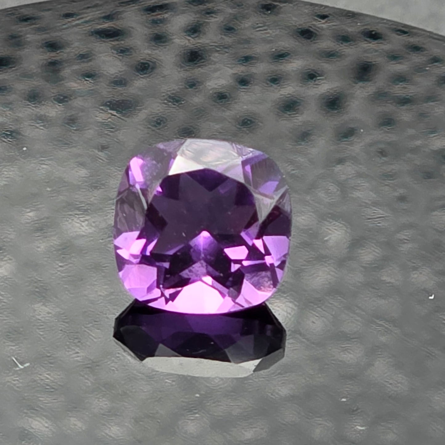 8mm Amethyst Checker Cushion