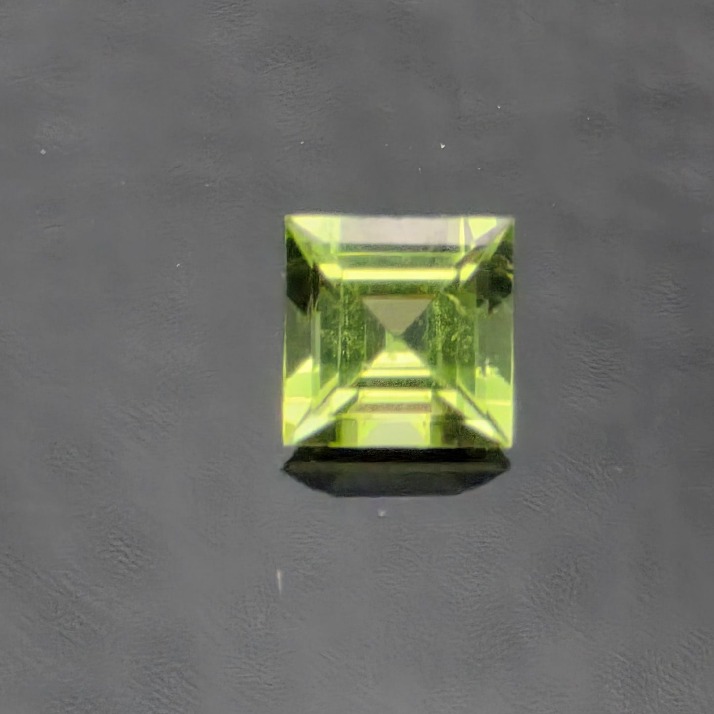 5mm  Square Facet -Peridot