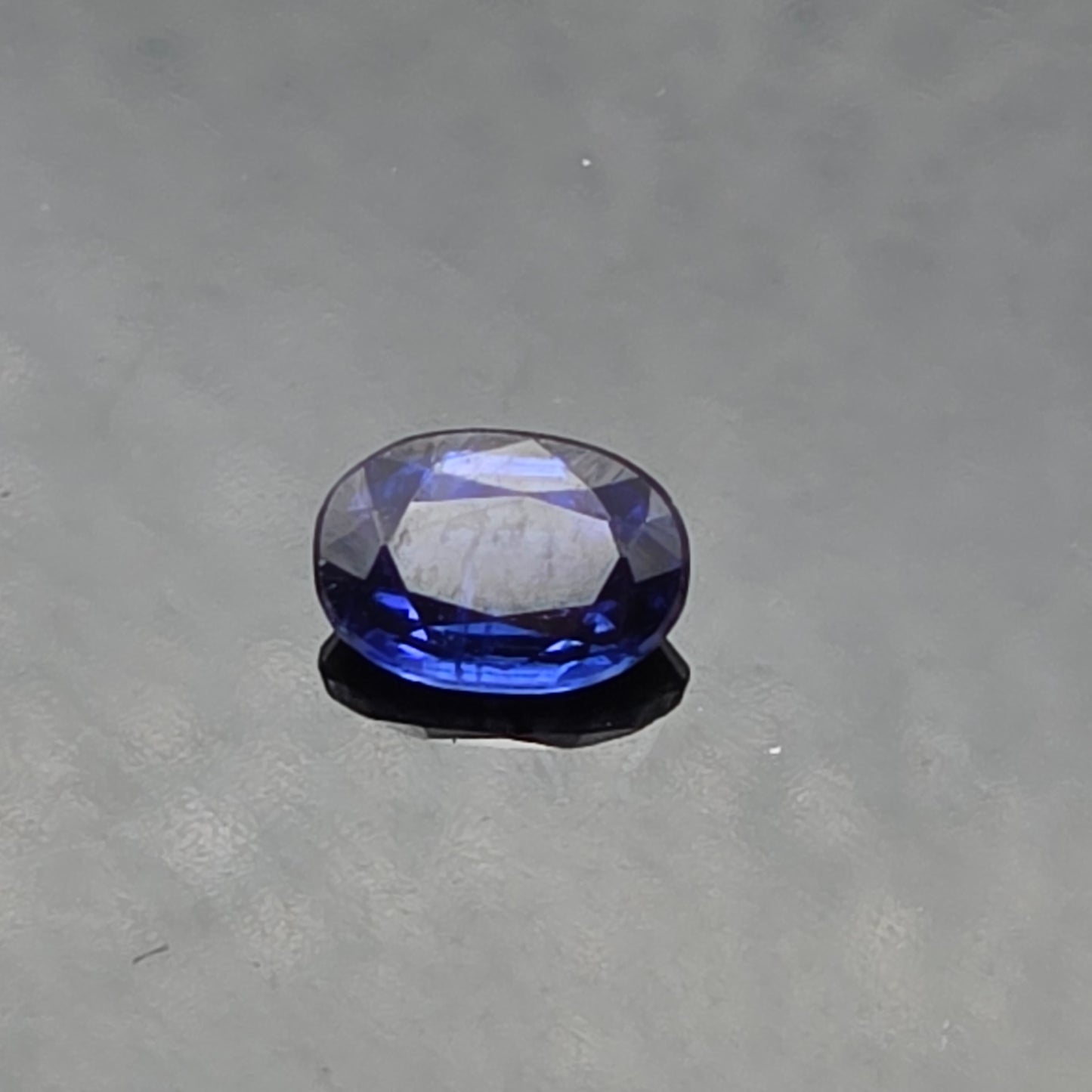 6x4mm Facet - Kyanite