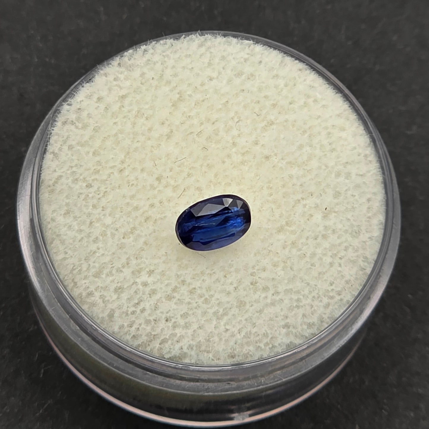 6x4mm Facet - Kyanite