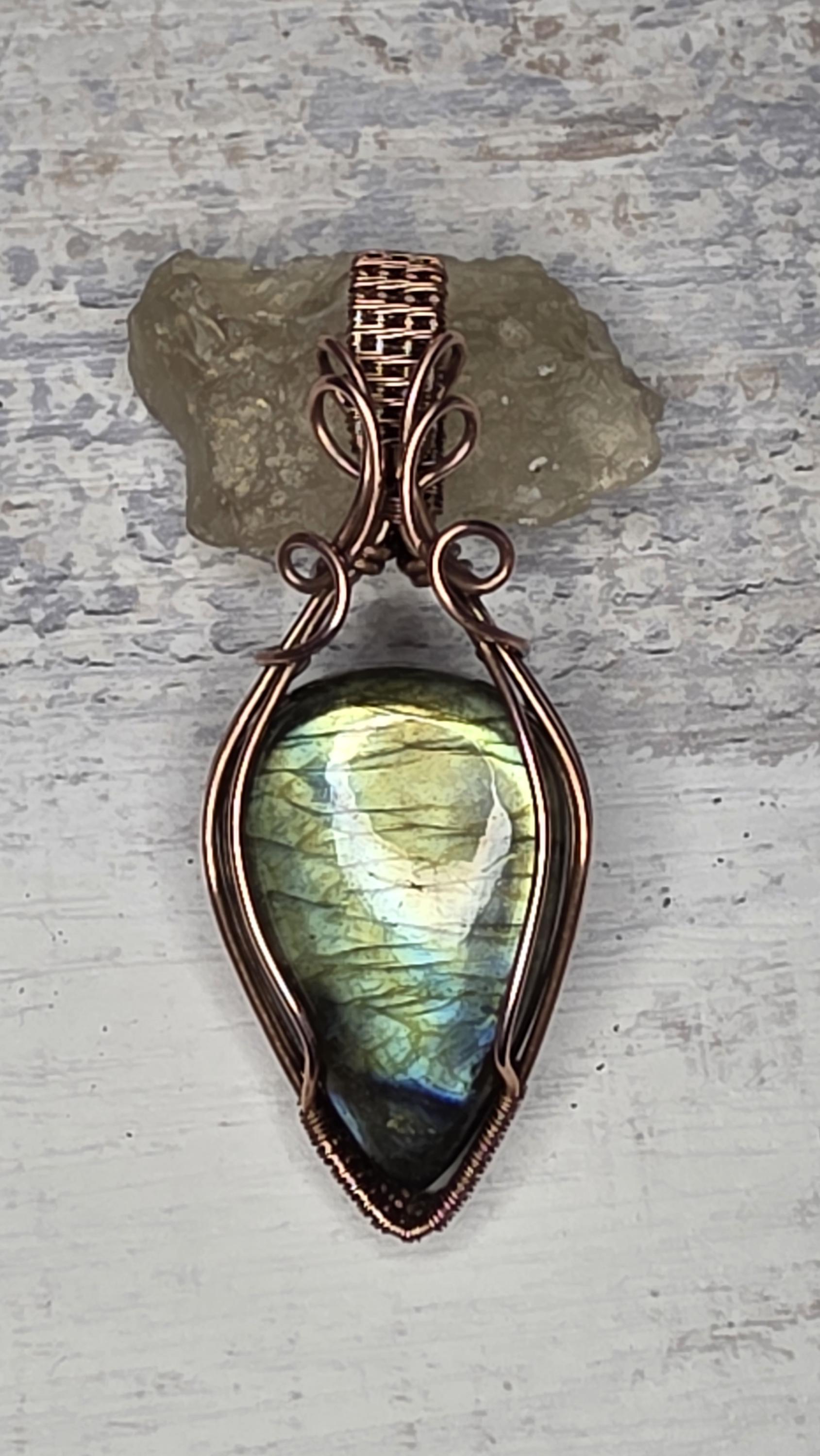 Hand Woven Copper Labradorite Pendant.