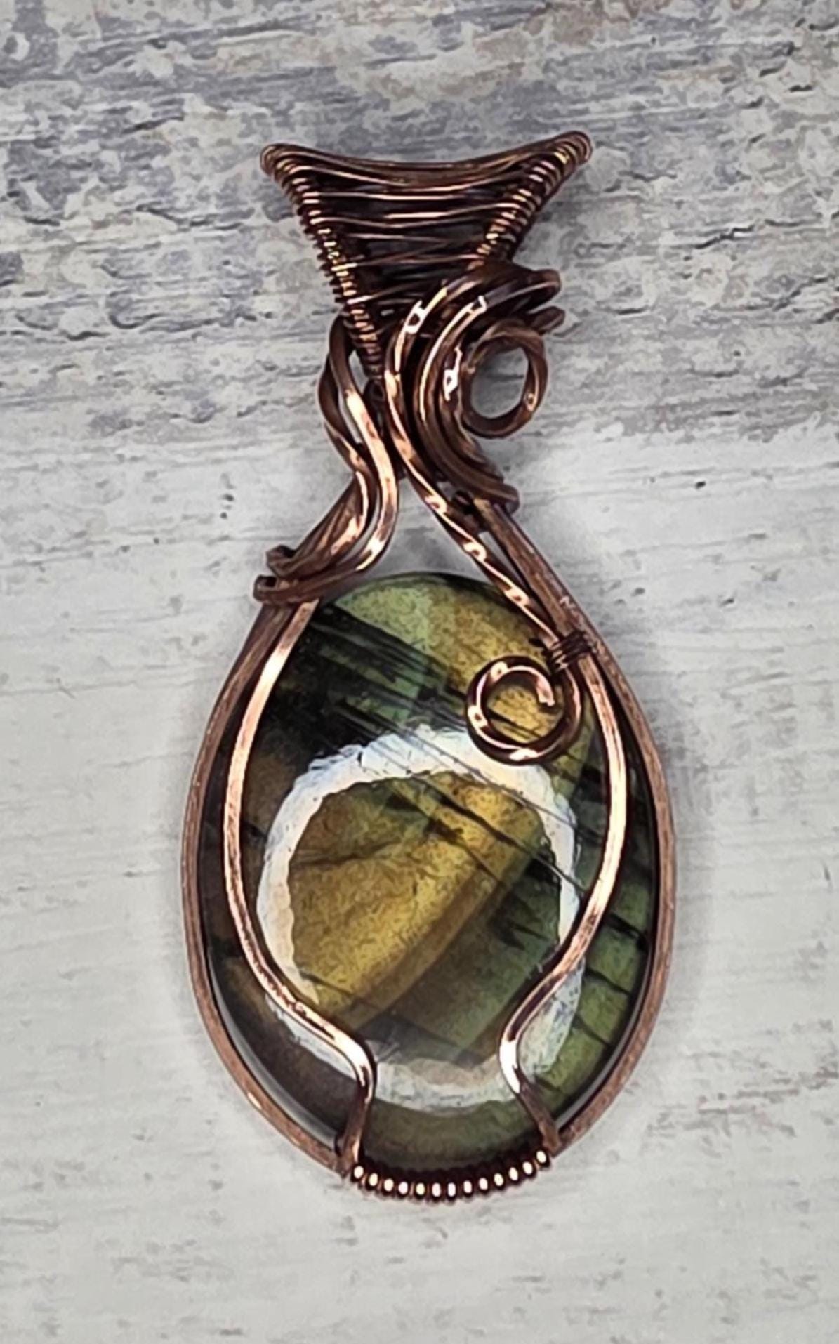 Hand Woven Copper Labradorite Pendant.